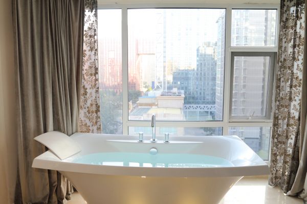 Lancaster Bathtub Installation